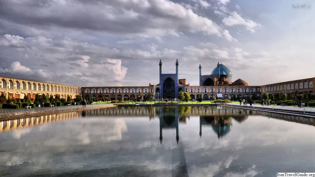 Isfahanas, Iranas